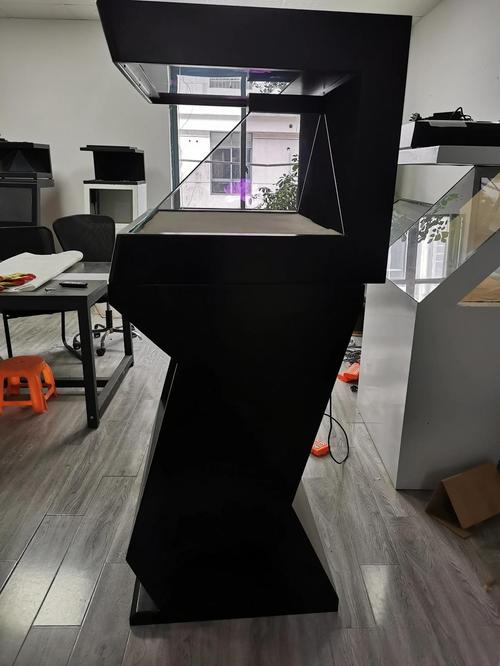 270度全息展示柜 重塑產(chǎn)品展示的未來視界